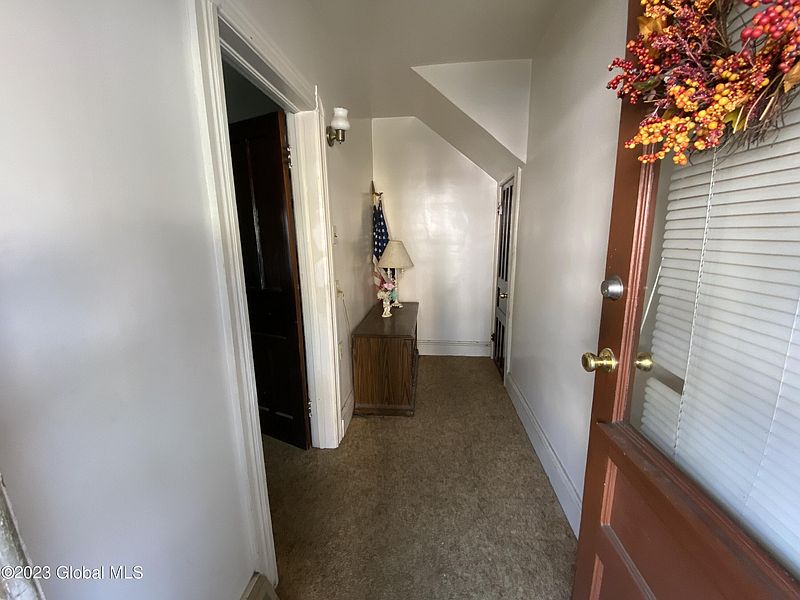 2nd image of 924-926 Bridge Street