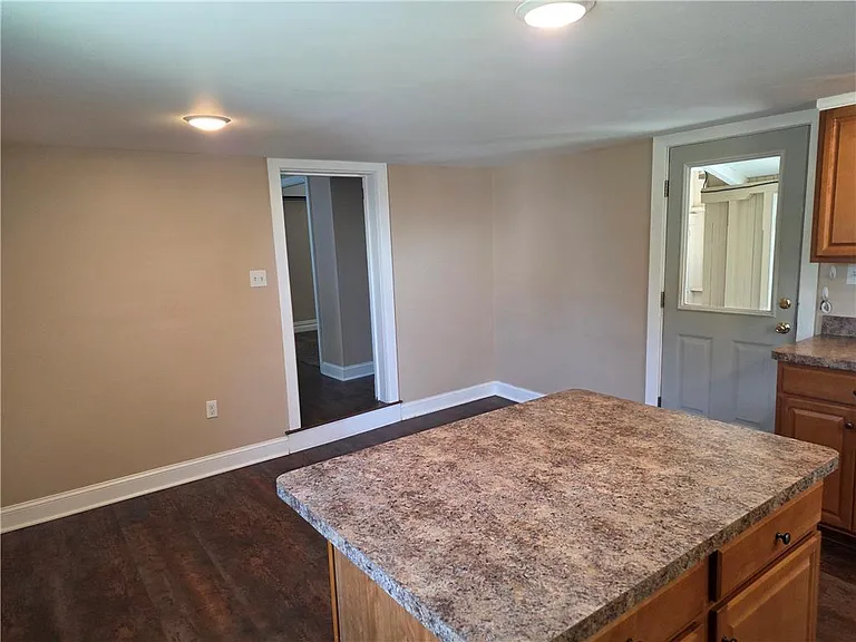 5166 Springmill Rd — Photo 12