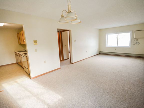 5th image of 301 Mill St N #202