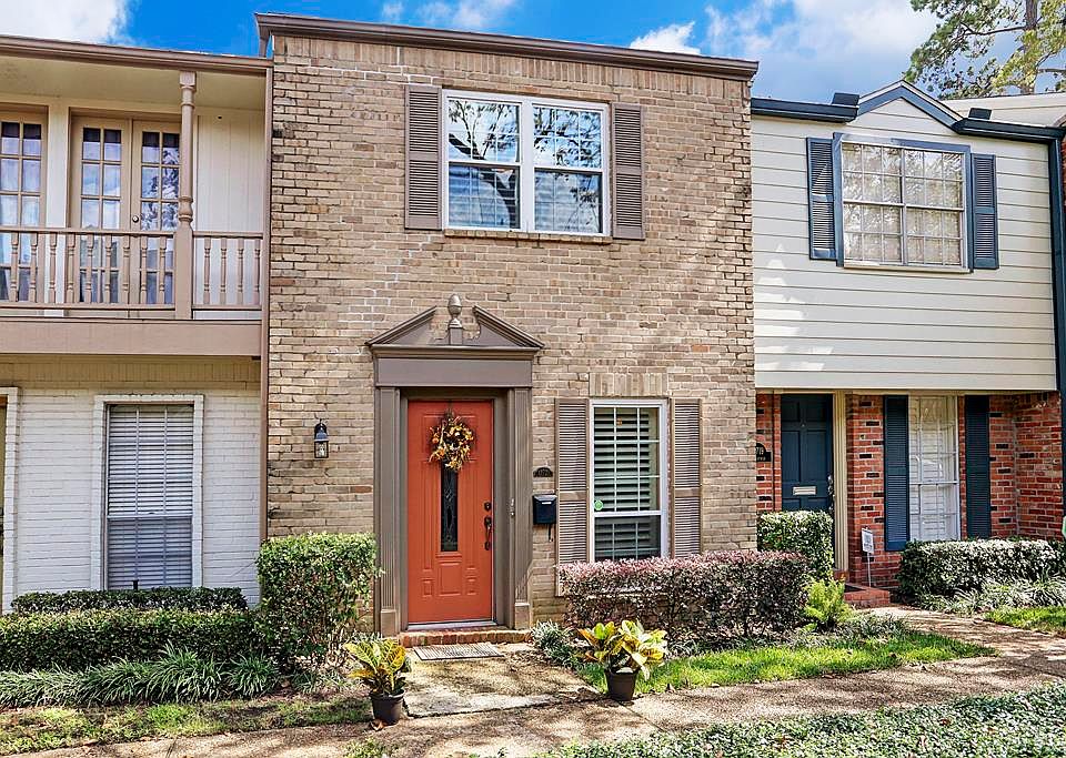 1st image of 12721 Huntingwick Dr #154