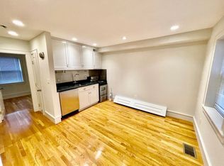 11 Thacher Ct #1, Boston, MA 02113
