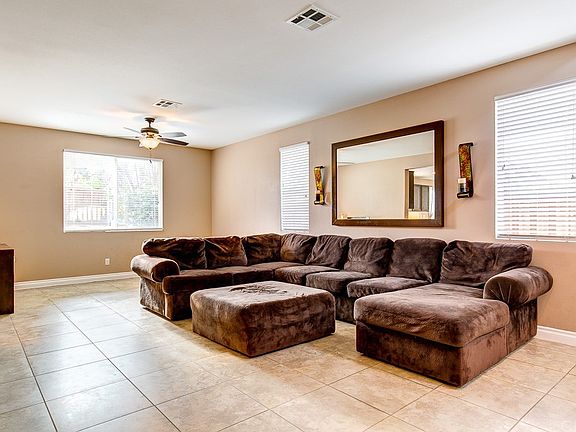 4th image of 32507 Sprucewood Way