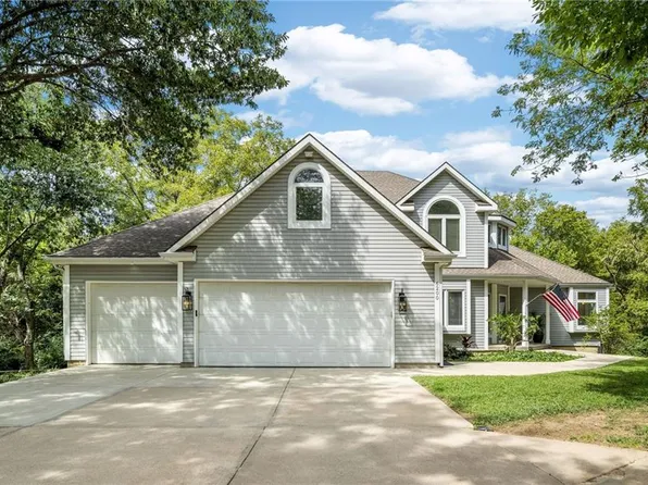 6200 Alden St, Shawnee, KS 66216