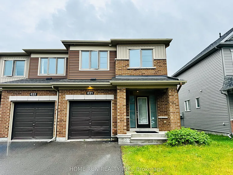 621 Lauraleaf Cres — Photo 1