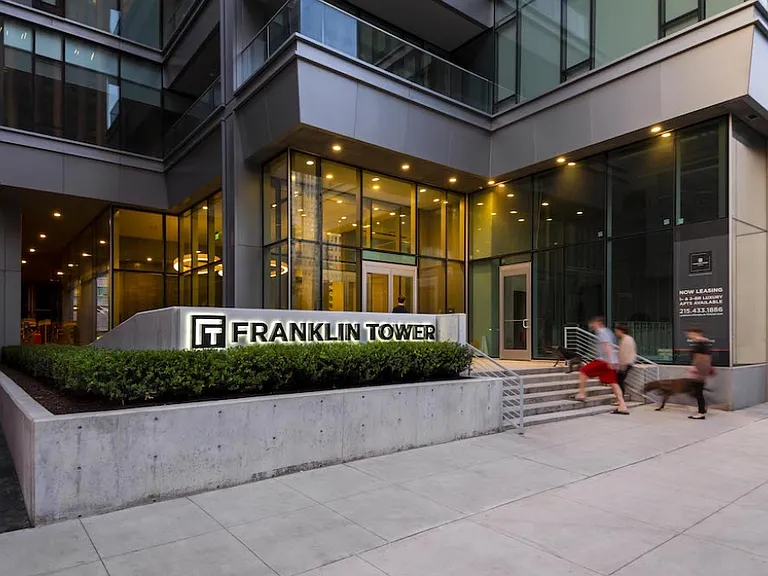 Franklin Tower Residences — Photo 24