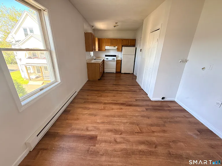 192 S Main St — Photo 15