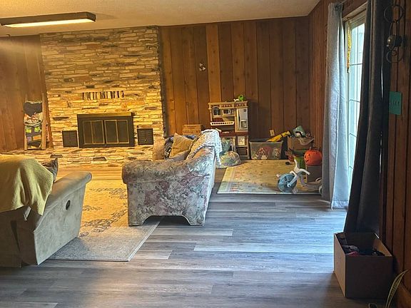 2nd image of 629 Patton Rd