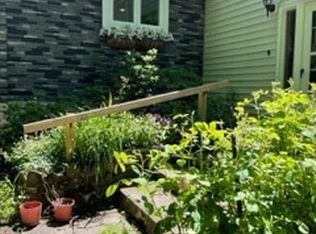 5899 Goodrich Rd, Clarence Center, NY 14032