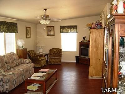 3rd image of 1367 N Calle Katrina Ave