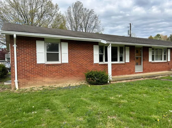 201 W Center St APT 1, Smithville, OH 44677