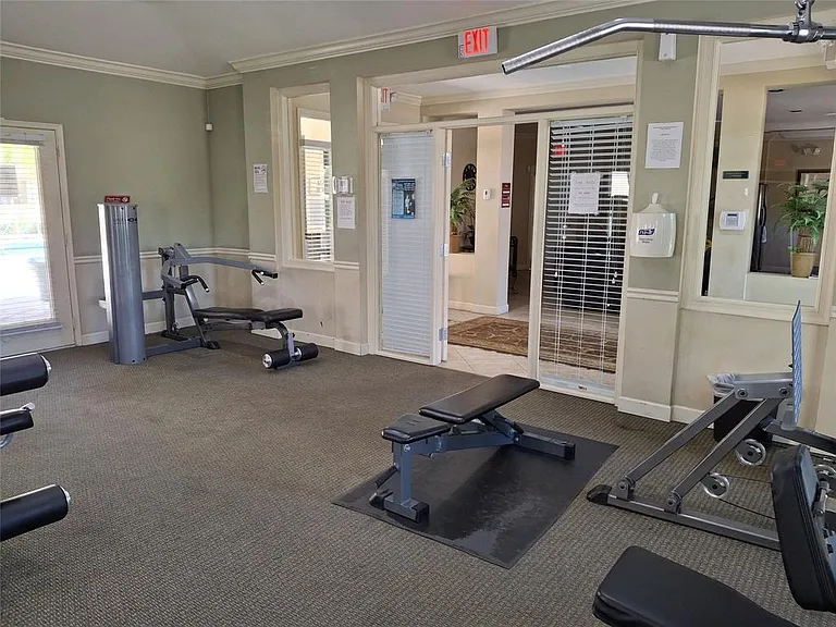 899 W Riverside Dr #611 — Photo 13