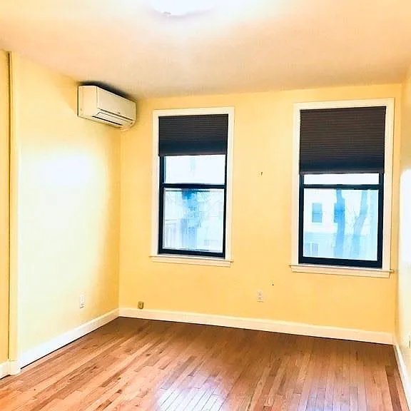 265 Lexington St #2 — Photo 1