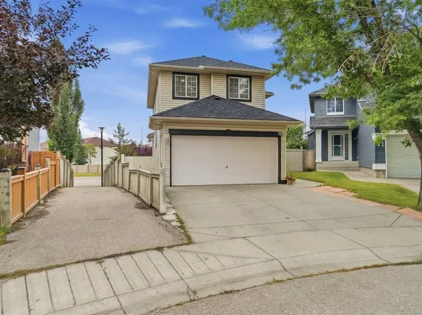 52 SW Douglas Glen Cres SE, Calgary, AB T2Z 3M6