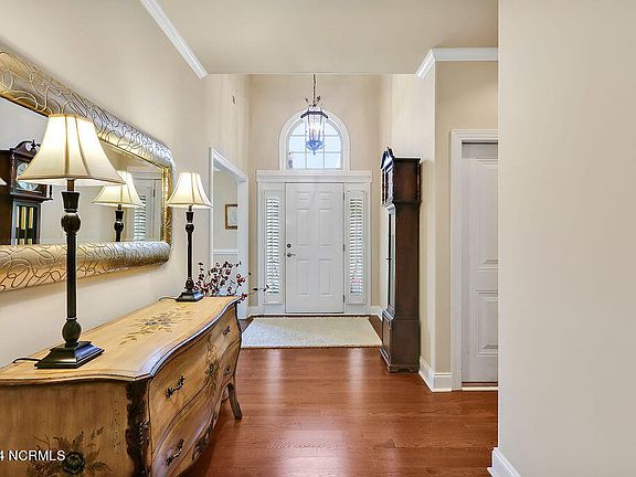 4th image of 3236 Gardenwood Drive