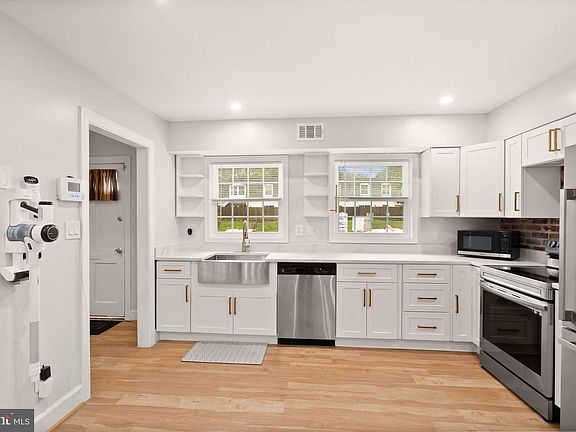 5th image of 8210 Tory Rd #139