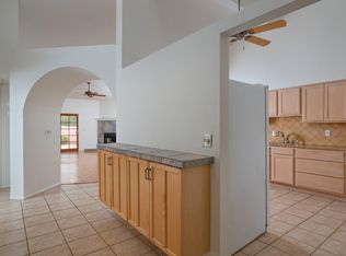 8621 E Pembrook Dr, Tucson, AZ 85715