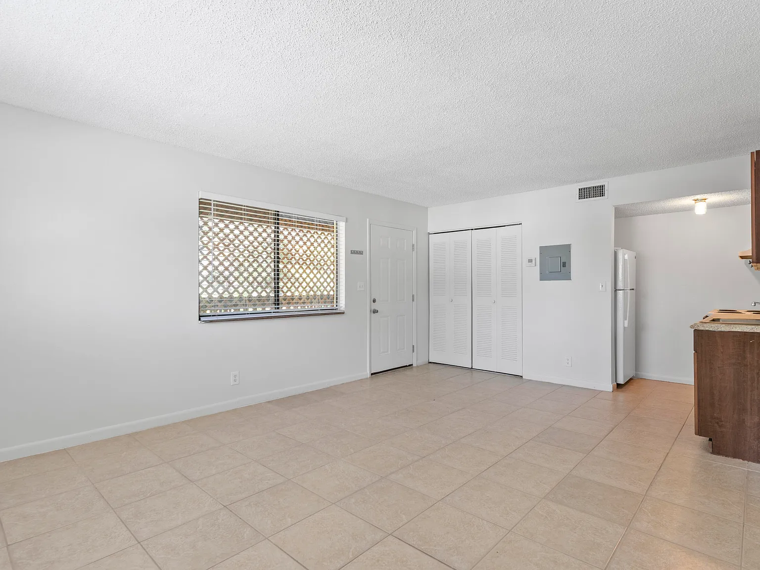 1 bed, 1.0 bath, 600 sqft, $1,550 — Photo 3