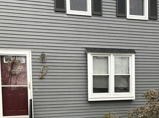 10 Michaelson Dr APT 5, North Attleboro, MA 02760