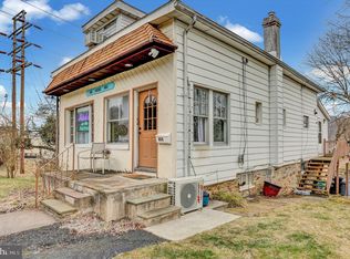 735 Carsonia Ave, Reading, PA 19606