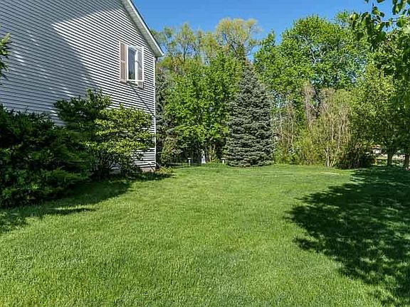 5th image of 5001 Meadowview Cir