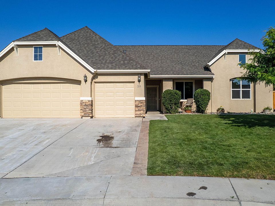 1st image of 30 Blossom Ct