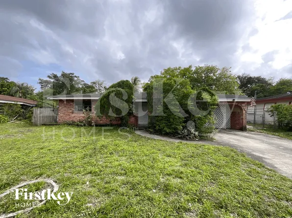 830 E Evanston Cir, Fort Lauderdale, FL 33312