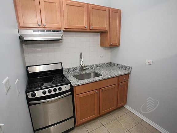 5th image of 1460 W Fargo Ave #105