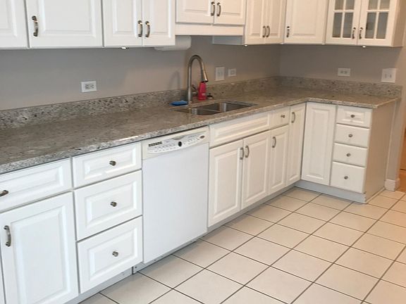 2nd image of 1243 N Regency Dr