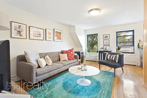 Rented by D'Andrea Craig Realty | media 4