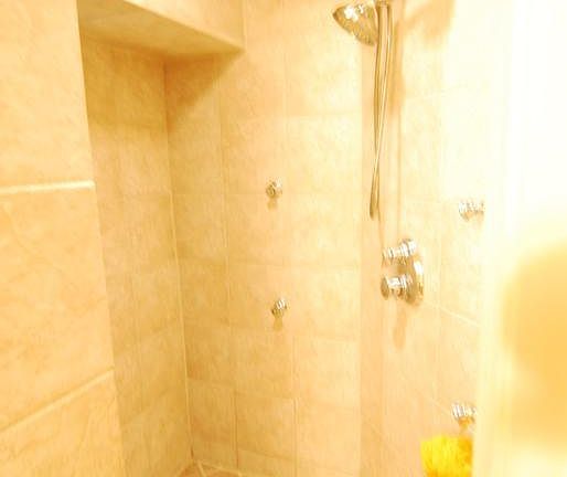 4th image of 1747 N Campbell Ave #428