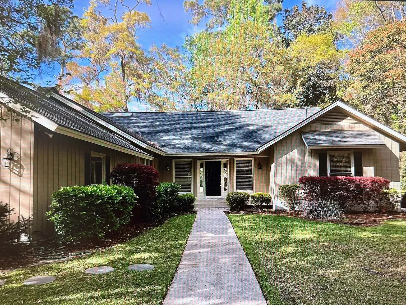 3 bed, 2736 sqft, $3,800 — Photo 1