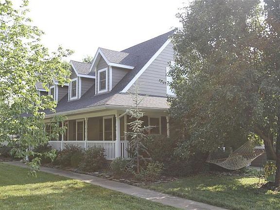 3rd image of 3520 S Woodstock Ave