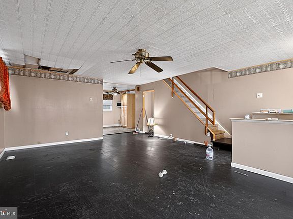 4th image of 3268 Birch Rd