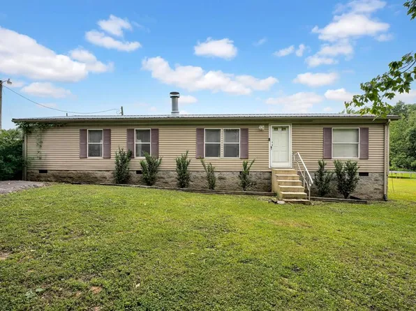 49 Church St, Centertown, KY 42328
