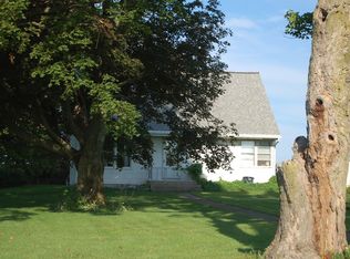 3100 N Leaf River Rd, Mount Morris, IL 61054