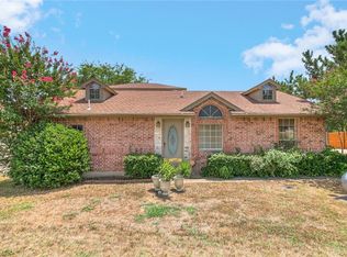 7399 Hickey Rd, Azle, TX 76020