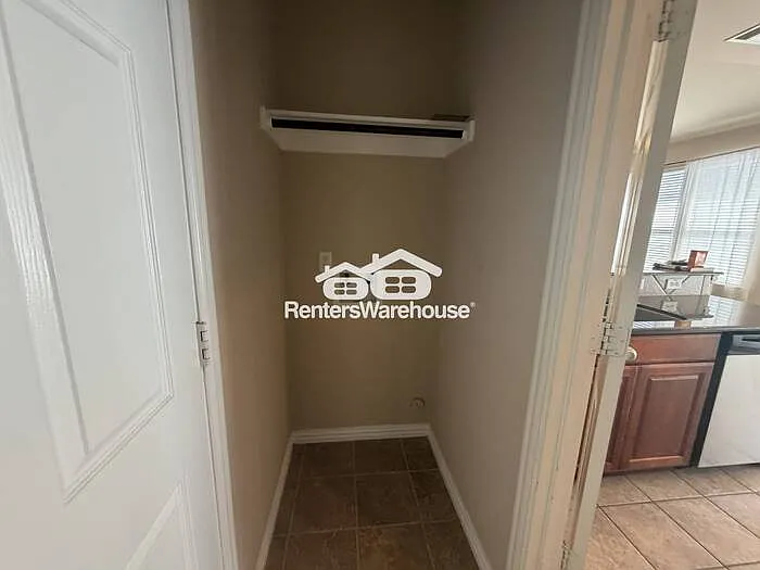 3612 Vienna St — Photo 41