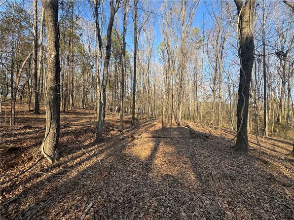212 Lancashire Dr, Williamston, SC 29697