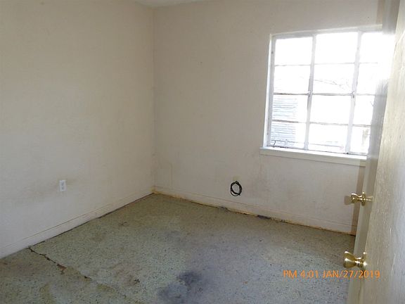 4th image of 1305 NW Taylor Ave