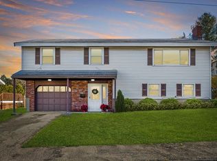 23 Puritan Rd, Salem, MA 01970