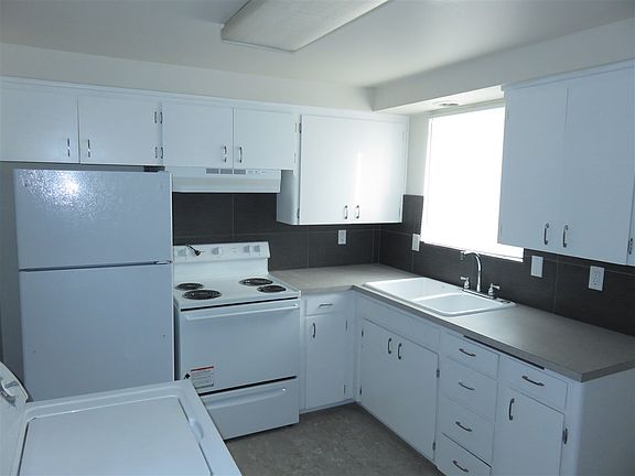 5th image of 2710 E Wellesley Ave #2712