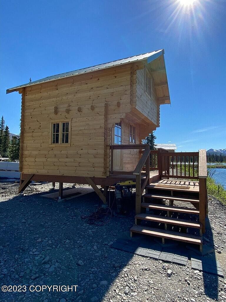 214.3 N Parks Hwy, Cantwell, AK 99729 Zillow