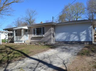 10240 Hill Rd, Swartz Creek, MI 48473