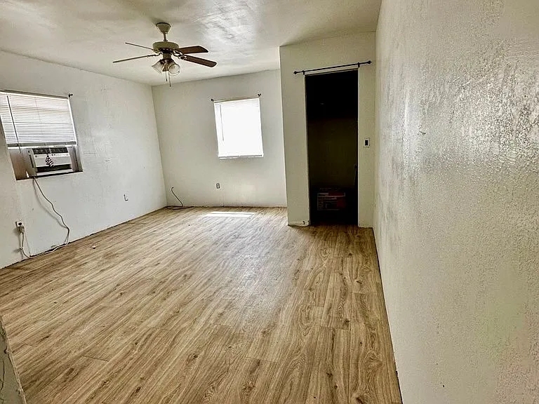 805 S Pecan St — Photo 5
