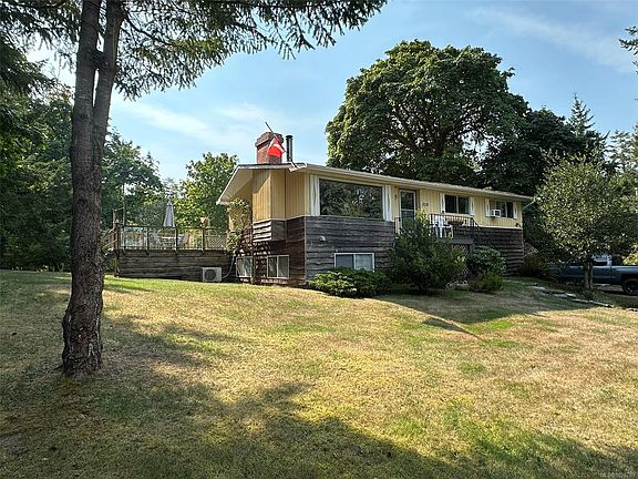 2nd image of 1520 N Beach Rd