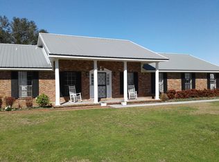 3791 Robinsonville Rd, Atmore, AL 36502