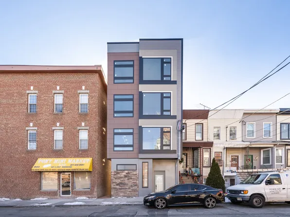 213 Academy Street image 12 of 12