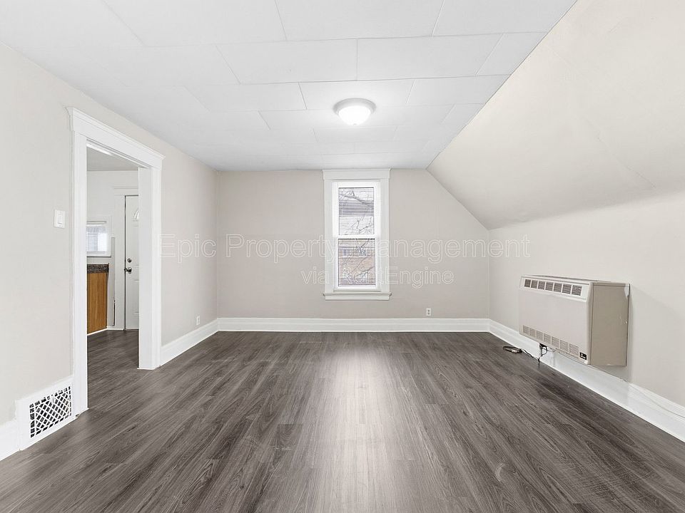 1st image of 332 Goddard St