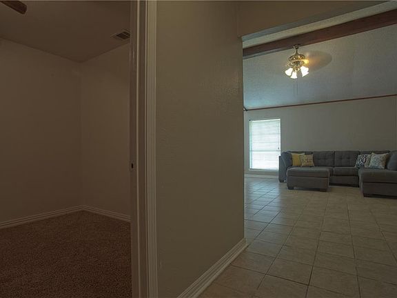 3rd image of 3313 Statler Dr
