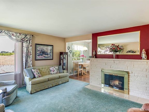 4th image of 4621 S 164th St